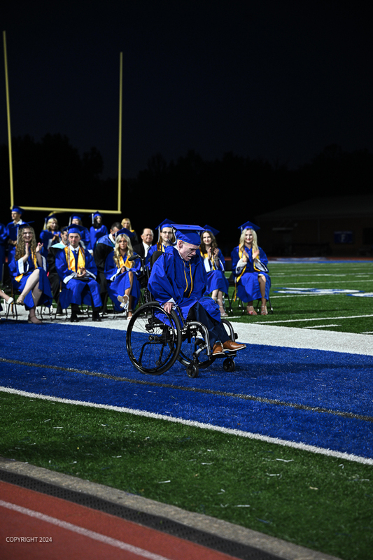 FCGrad250642.jpg