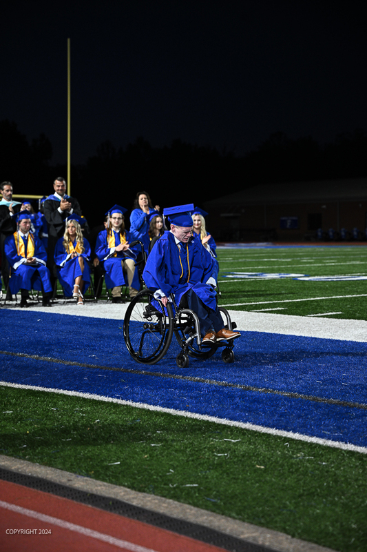 FCGrad250643.jpg