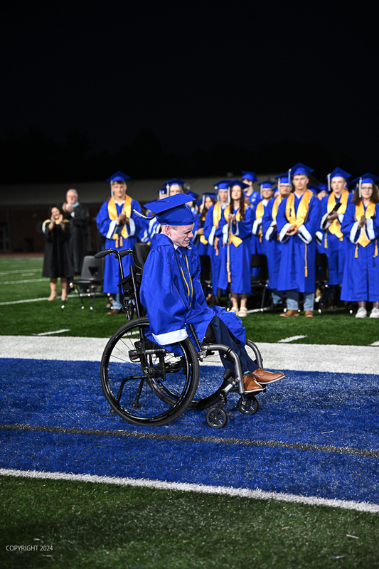 FCGrad250644.jpg