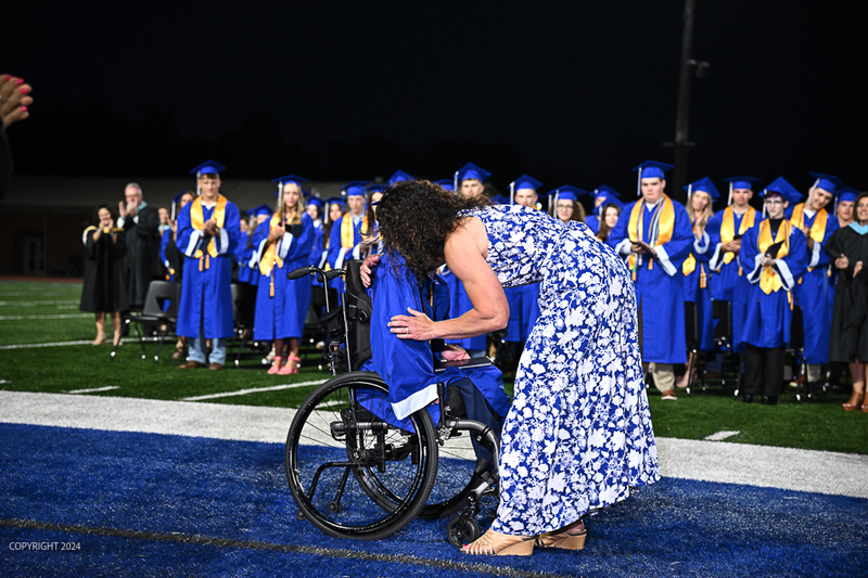 FCGrad250646.jpg