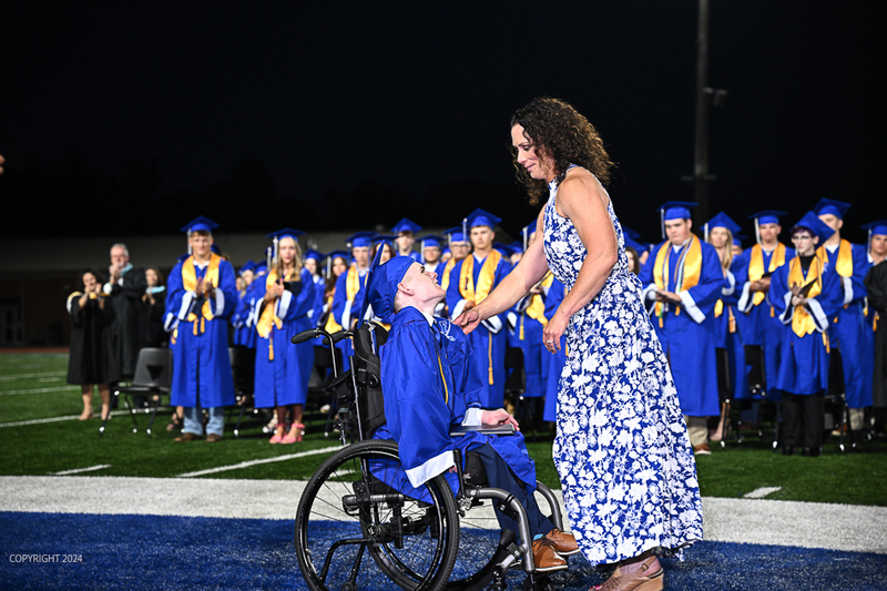 FCGrad250648.jpg