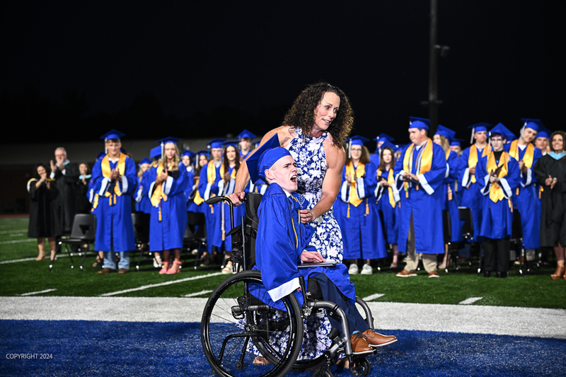 FCGrad250649.jpg