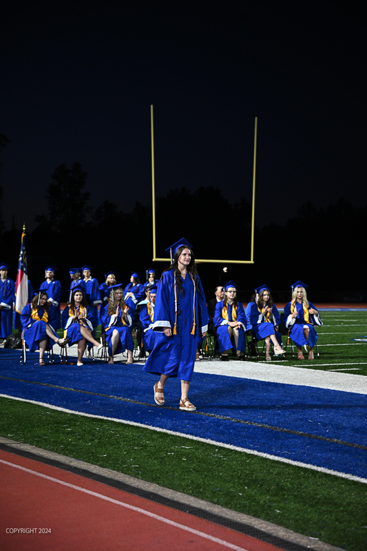 FCGrad250655.jpg