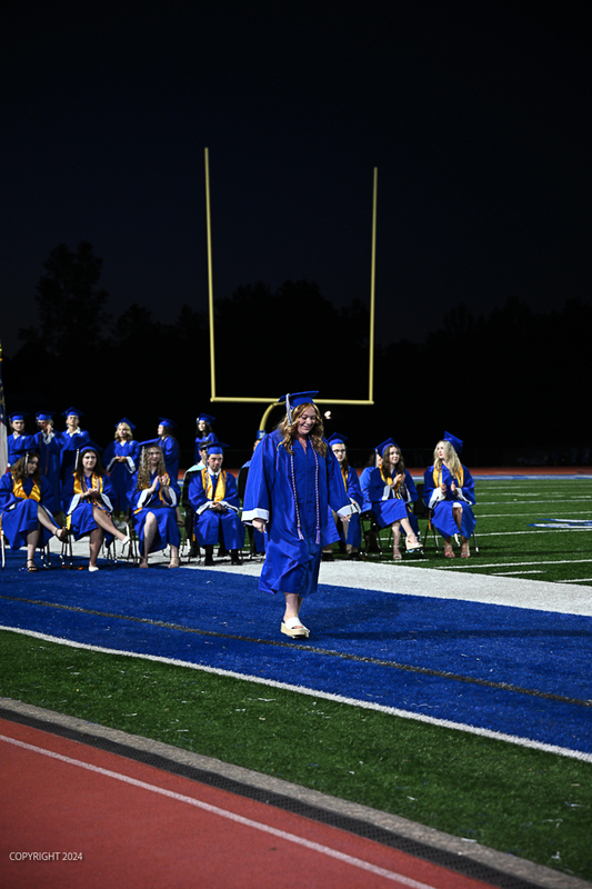 FCGrad250657.jpg