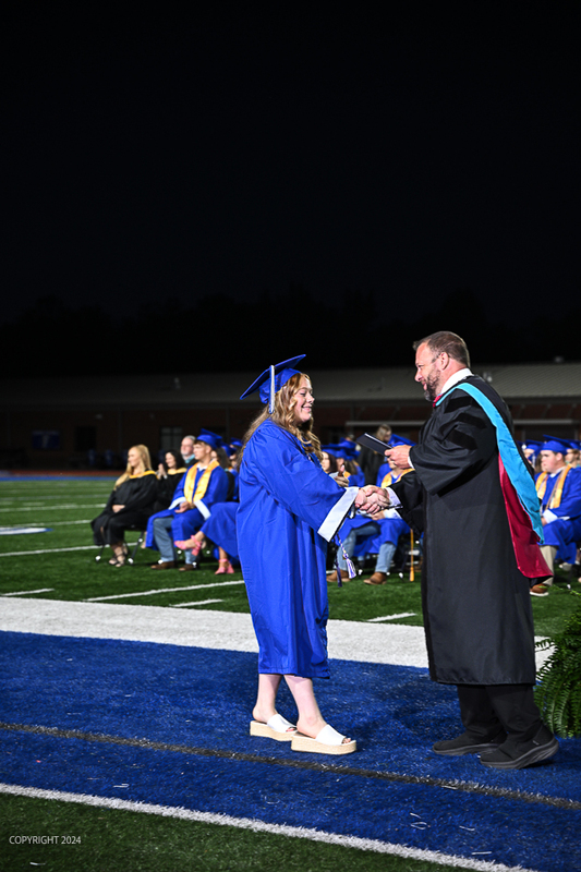 FCGrad250658.jpg