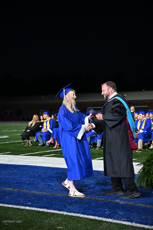 FCGrad250666.jpg
