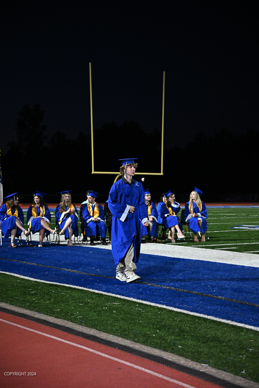 FCGrad250677.jpg