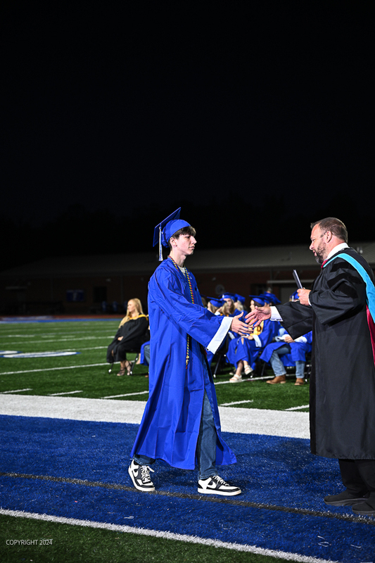 FCGrad250682.jpg