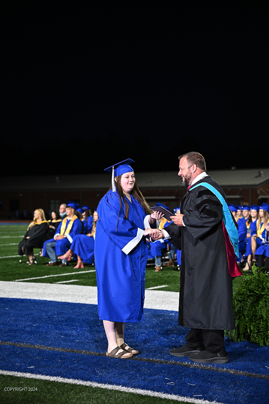 FCGrad250700.jpg