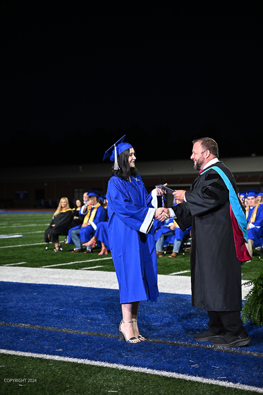 FCGrad250703.jpg