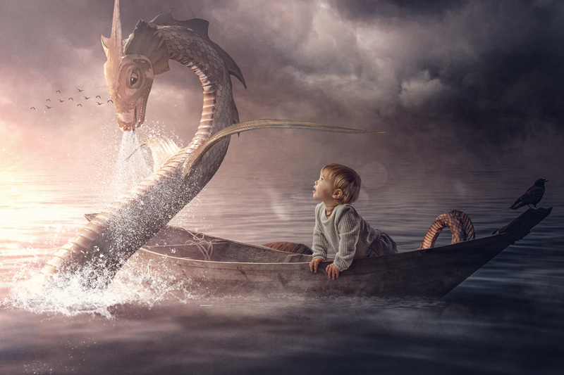 Teia dragon copy(1).jpg :: Boat drifting and lost in the ocean