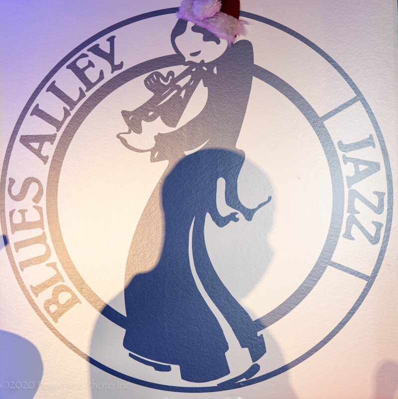 blues alley.jpg