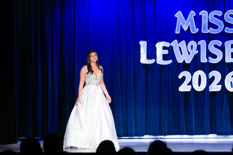 2026 Miss LHS-1030476.jpg