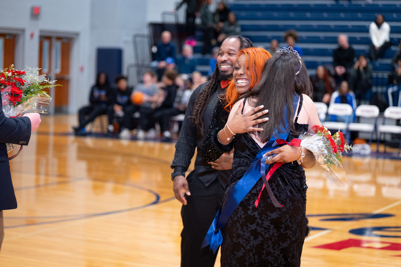 25 LHS Winterfest-1000161.jpg
