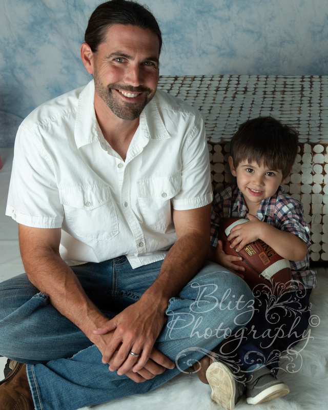 HoggLivianna7MFam2019_0146_web.jpg