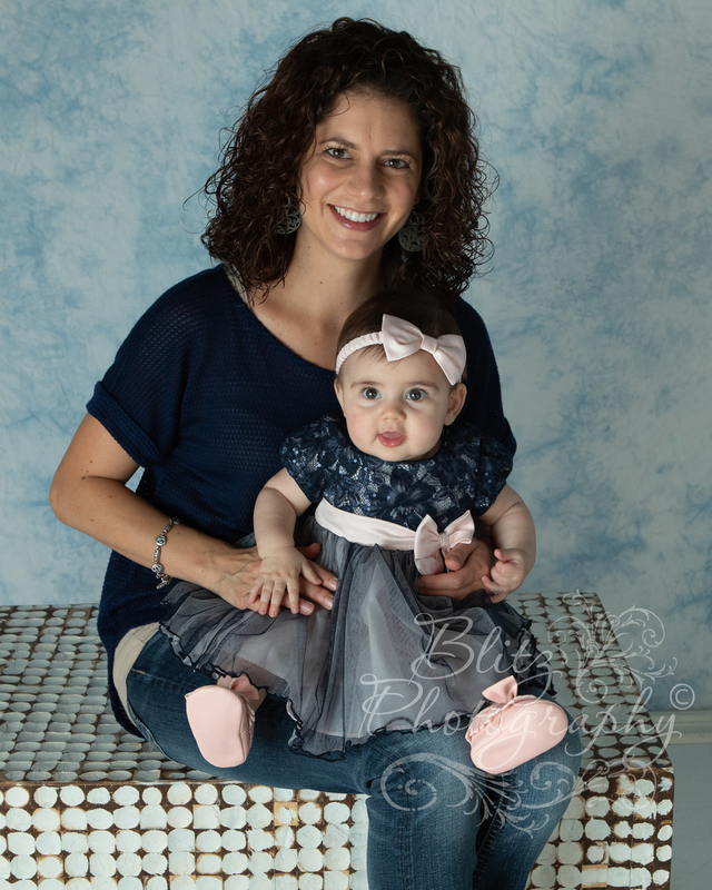 HoggLivianna7MFam2019_0250_web.jpg