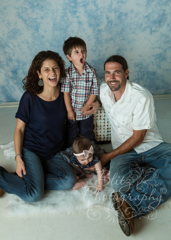 HoggLivianna7MFam2019_0323_web.jpg