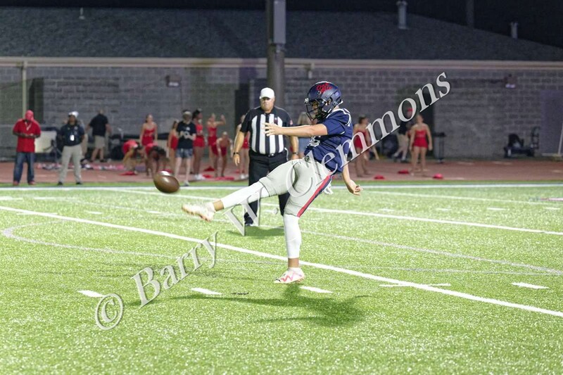 OM25vsThompson176.jpg