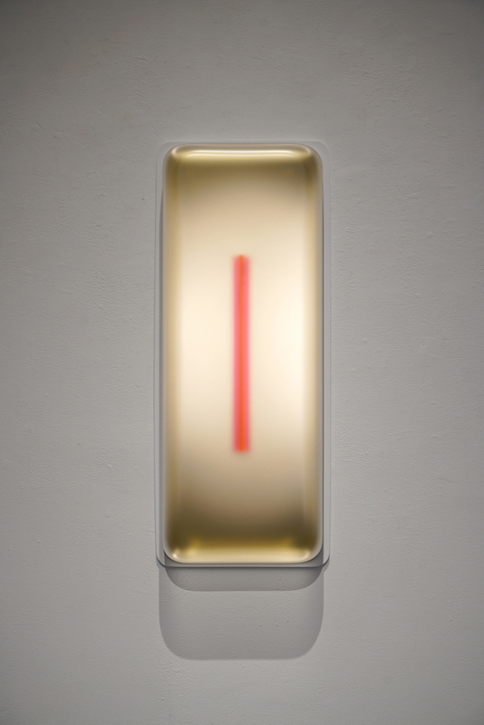 LIGHTGLYPH-2022-VF28-41X17-GOLD-FORMED ACRYLIC-FVHR(1).jpg
