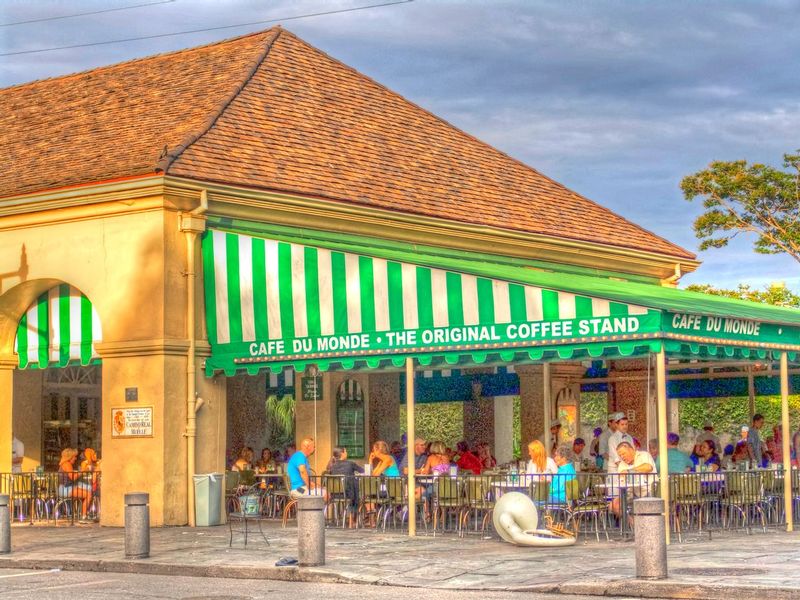 CDMNOLA1.jpg :: Cafe du Monde