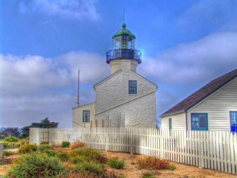 CPLSDCA2.jpg :: Cabrillo Point Lighthouse - San Diego, California