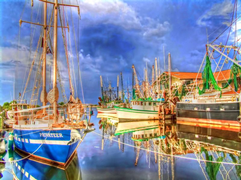 FBIH1.jpg :: Fishing Boats in Harbor