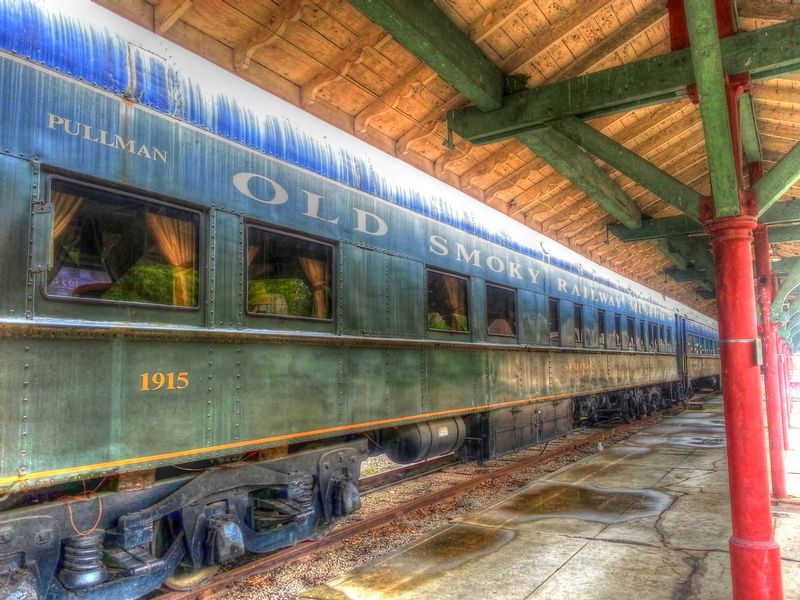 GSMR1.jpg :: Great Smokey Mountain Railway