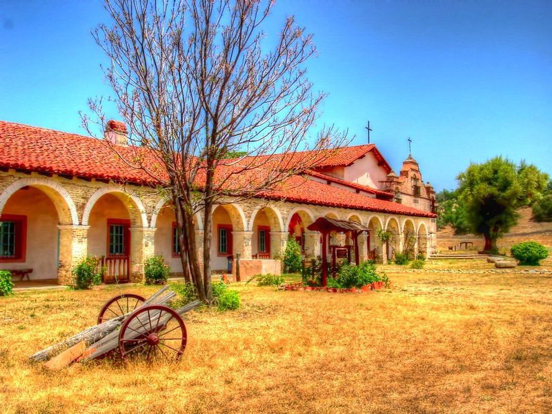 MSAN21.jpg :: San Antonio de Padua Mission - California