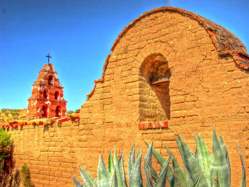 MSM12.jpg :: San Miguel Arcangel Mission - California