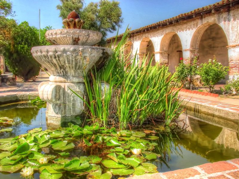 MSM15.jpg :: San Miguel Arcangel Mission - California
