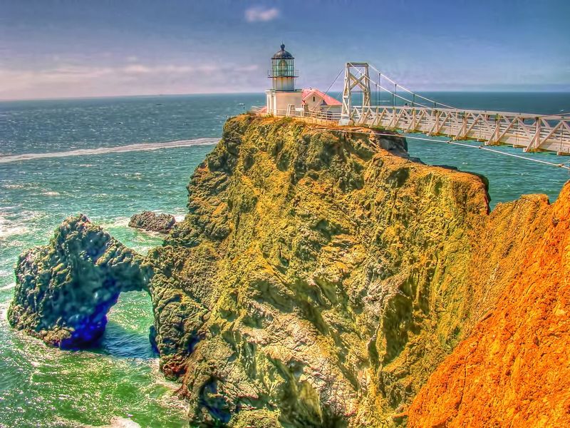 PBLCA11.jpg :: Point Bonito Lighthouse - California