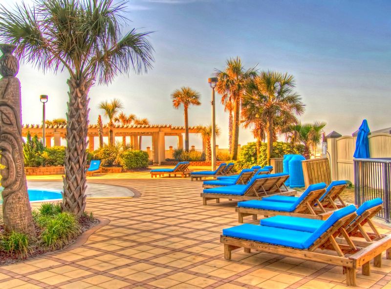 RLFL1.jpg :: Resort Living