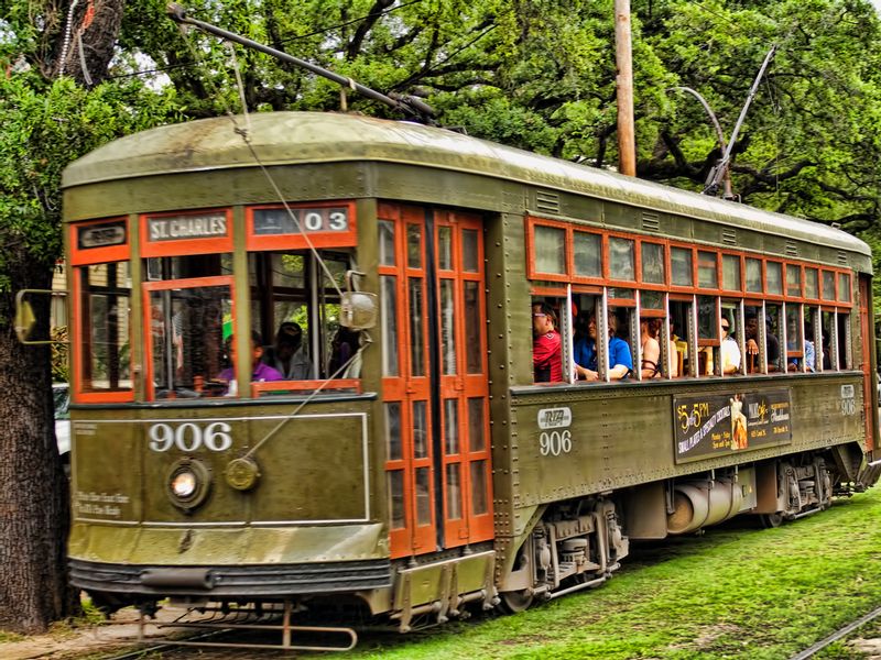 SCSCLA1.jpg :: St. Charles Streetcar - New Orleans