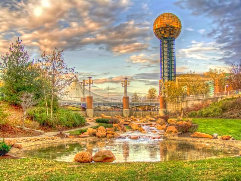 SSKXTN2.jpg :: Sun Sphere at World's Fair Park - Knoxville, TN