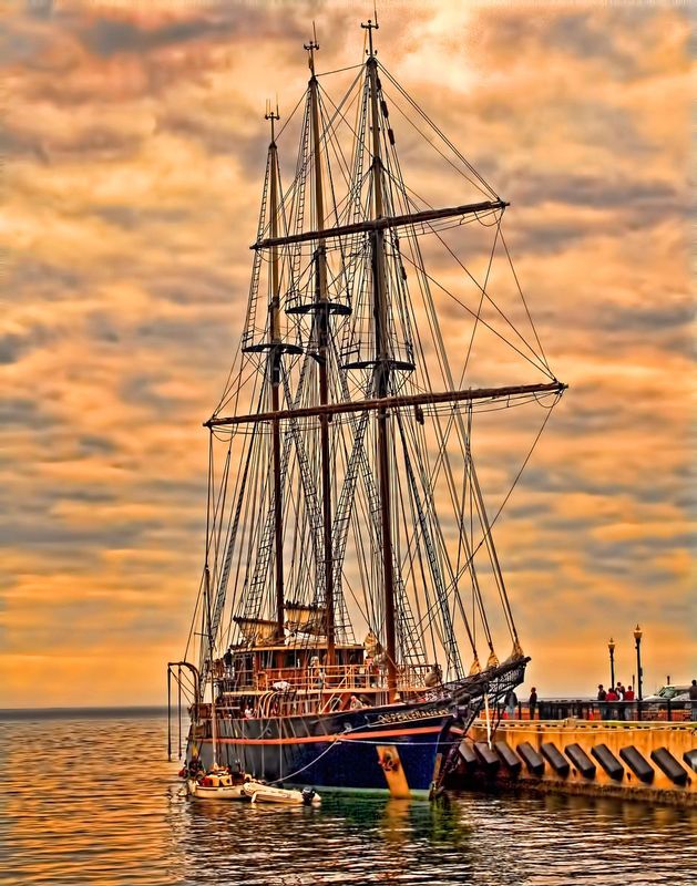 TSFL1.jpg :: Tall Ship