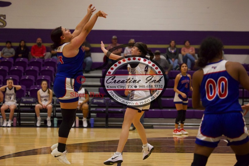 c_2025_11_24 BSKT KCHS VG at Throck (18).jpg