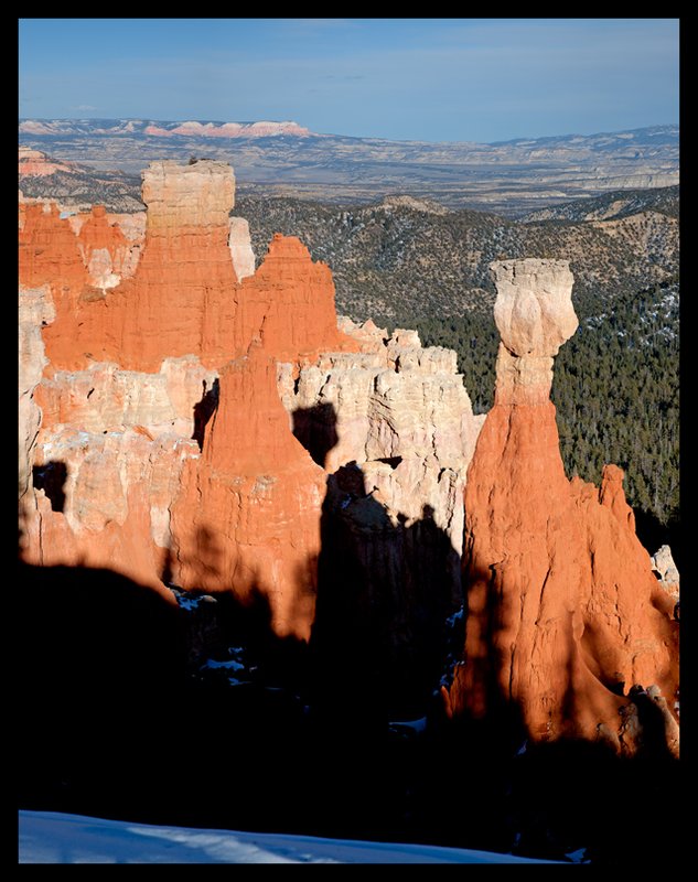 Augua Canyon Spires.jpg :: Catalogue No. 846

Image Size:   22X41 in. on Canvas
              