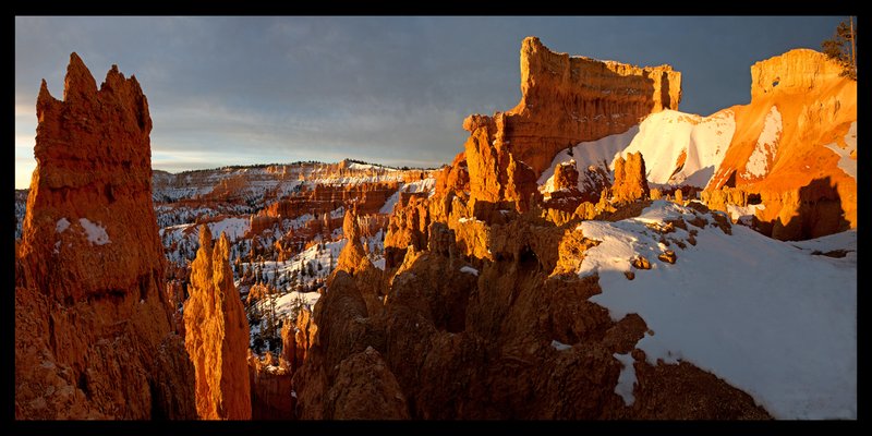 Bryce Canyon Golden Sunrise IV.jpg :: Catalogue No. 867

Image Size:   24X50 in. on Canvas
             