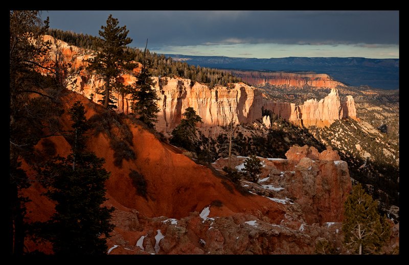 Bryce Canyon Late Winter Afternoon.jpg :: Catalogue No. 862

Image Size:   24X35 in. on Canvas
              
