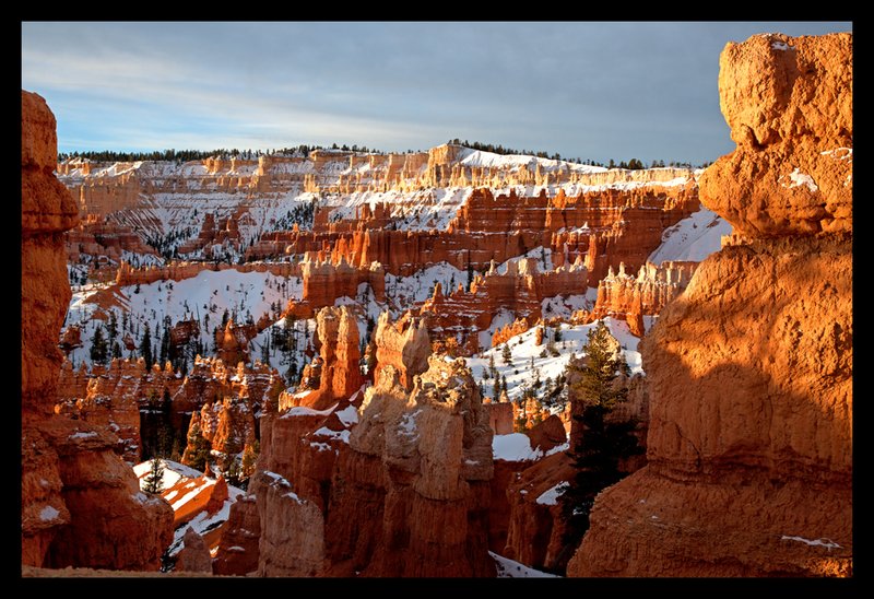 Bryce Canyon Winter Sunrise V.jpg :: Catalogue No. 846

Image Size:   24X36 in. on Canvas
              