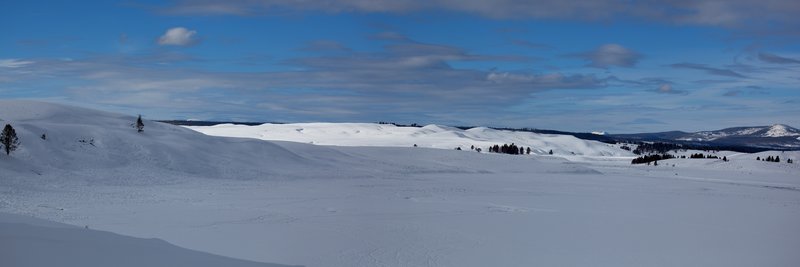 Hayden Valley Winter II.jpg :: Catalogue No. 384

Image Size:   22X66 in. on Canvas
