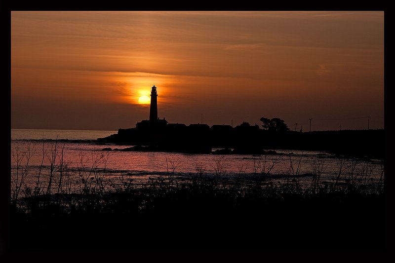 Pidgeon Point Sunset II.jpg :: Catalogue No. 427

Image Size:   22X34 in. on Canvas 