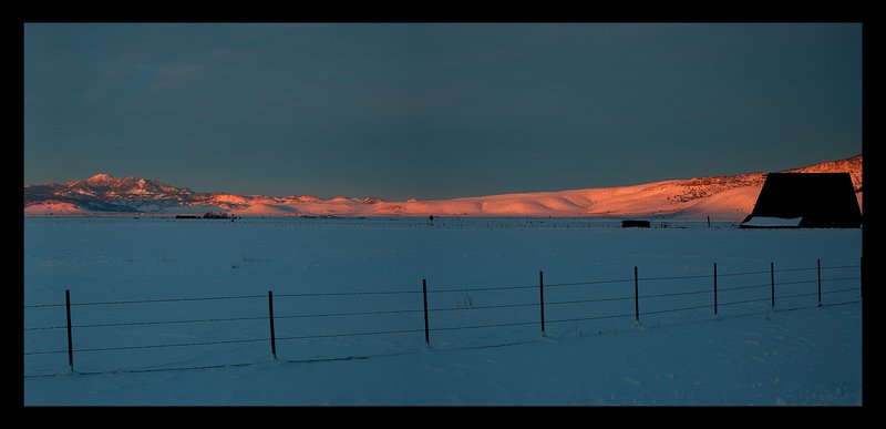 Sierra Valley Winter Sunset II  RI.jpg :: Catalogue No. 627

Image Size:      16X35 in. on Paper or Canvas
           