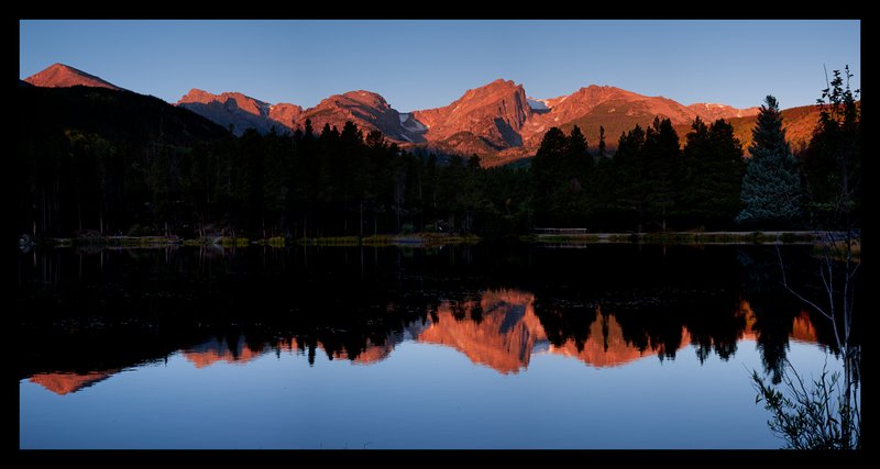 Sprague Lake SunriseRMNP.jpg :: Catalogue No. 717

Image Size:   22X43 in. on Canvas
