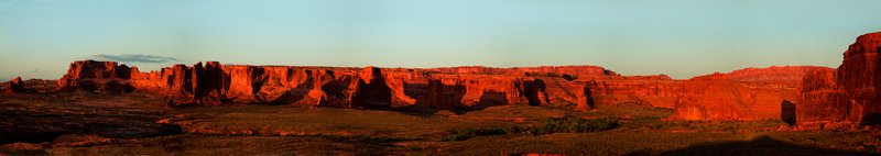 Sunrise Panorama Arches NP.jpg