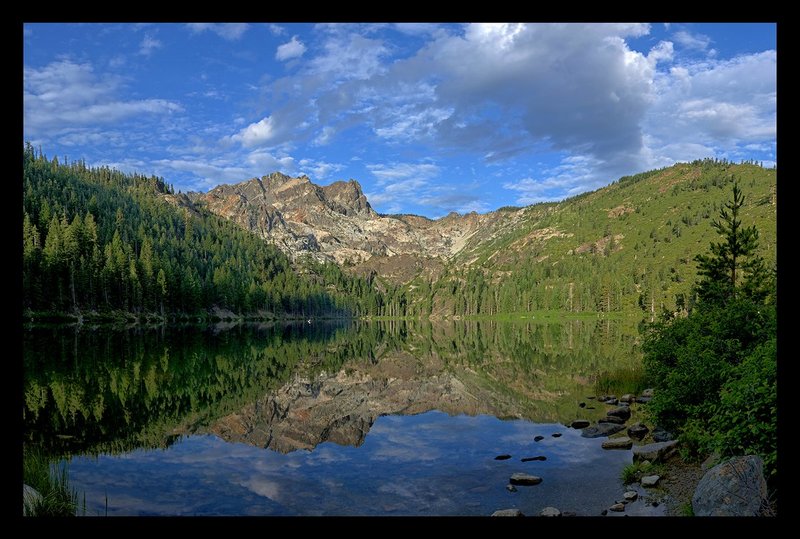 Sardine Lake Summer Panorama II.jpg :: Catalogue No. 1400

Image Size: 13X19 on Art Paper
              16X24 on Paper or Canvas
              22X32 in. on Canvas