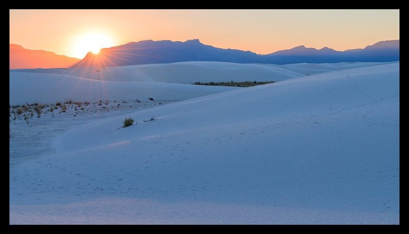 White Sands Sunset I.jpg :: Catalogue No. 1269

Image Size:   22X40 in. on Canvas



IN THE MUSEUM COLLECTION AND ON DISPLAY IN WHITE SANDS NATIONAL MONUMENT
