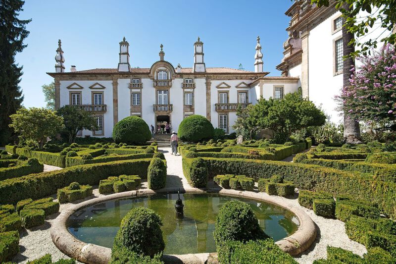 DC 22-0766-040.jpg :: Saga Douro River Cruise, Fundação da Casa de Mateus: The Mateus Palace, also known as the Solar de Mateus and Casa de Mateus, is located in the parish of Mateus, municipality of Vila Real, District of Vila Real. The leafy garden that surrounds the manor, in addition to its water mirror and boxwood areas. Photo taken 30/08/2022