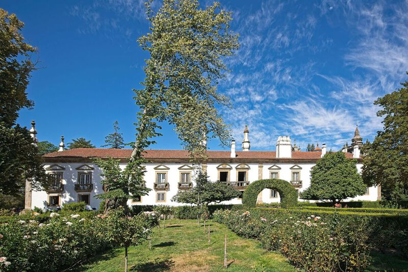 DC 22-0766-056.jpg :: Saga Douro River Cruise, Fundação da Casa de Mateus: The Mateus Palace, also known as the Solar de Mateus and Casa de Mateus, is located in the parish of Mateus, municipality of Vila Real, District of Vila Real. The leafy garden that surrounds the manor, in addition to its water mirror and boxwood areas. Photo taken 30/08/2022