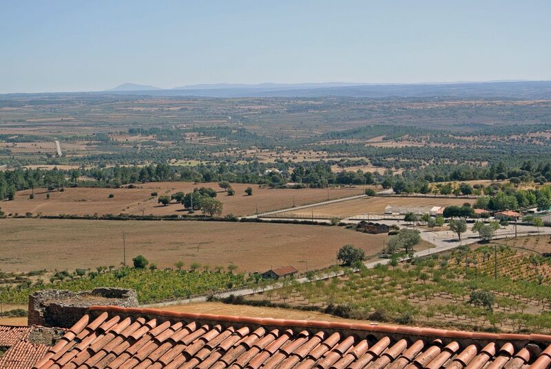 DC 22-0791-040.jpg :: Saga Douro River Cruise, Barca d'Alva, Castelo Rodrigo: Plateau around the outside walls of Castelo Rodrigo. Photo taken 31/08/2022